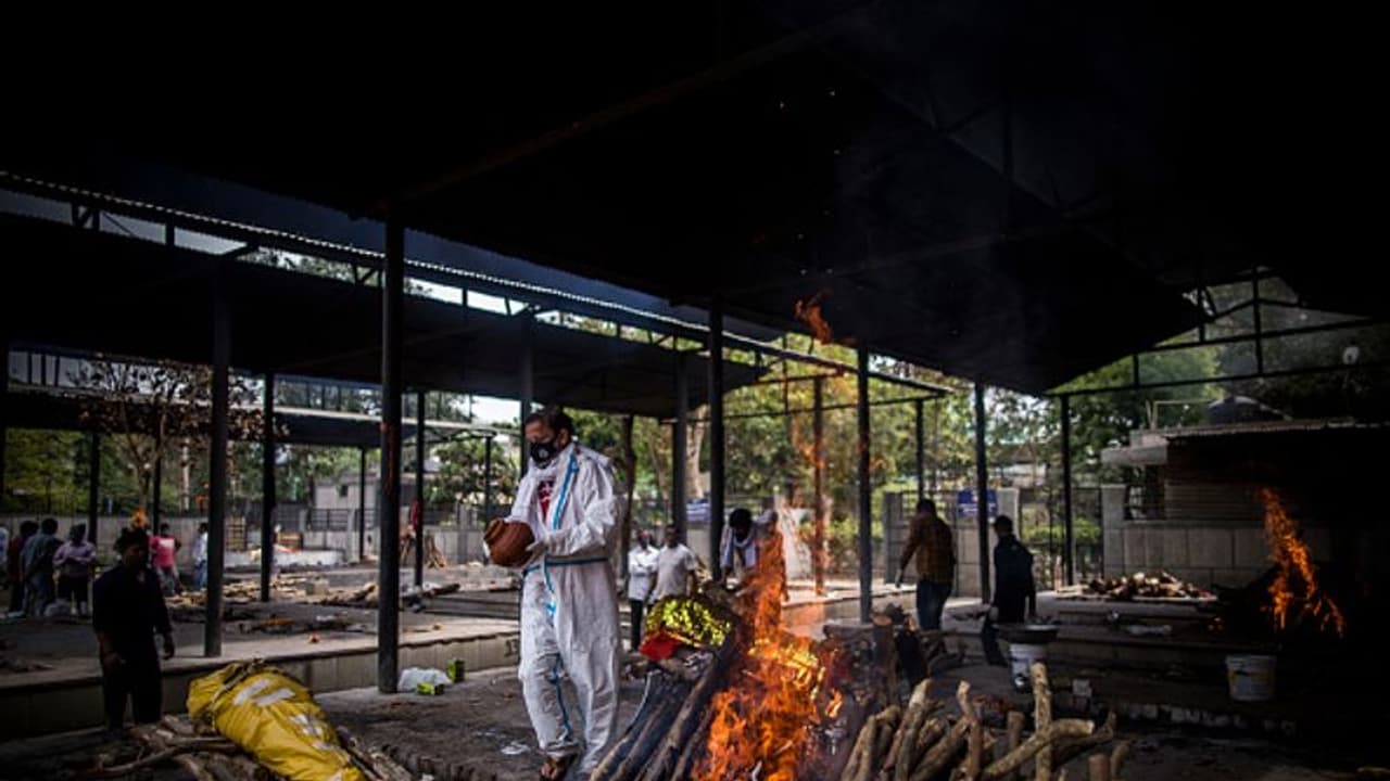 #BREAKING மக்களே உஷார்.. அசுர வேகத்தில் தாக்கும் கொரோனா... ஒரேநாளில் 78 பேர் உயிரிழப்பால் அதிர்ச்சி...! #BREAKING மக்களே உஷார்.. அசுர வேகத்தில் தாக்கும் கொரோனா... ஒரேநாளில் 78 பேர் உயிரிழப்பால் அதிர்ச்சி...!