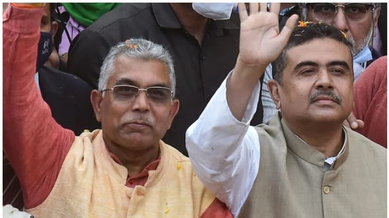 അധികാരത്തിലെത്തിയാൽ ബംഗാളിൽ എല്ലാവര്ക്കും കൊവിഡ് വാക്സീൻ സൗജന്യമെന്ന് ബിജെപി; 'വ്യാജവാഗ്ദാന'മെന്ന് ടിഎംഎസി അധികാരത്തിലെത്തിയാൽ ബംഗാളിൽ എല്ലാവര്ക്കും കൊവിഡ് വാക്സീൻ സൗജന്യമെന്ന് ബിജെപി; 'വ്യാജവാഗ്ദാന'മെന്ന് ടിഎംഎസി