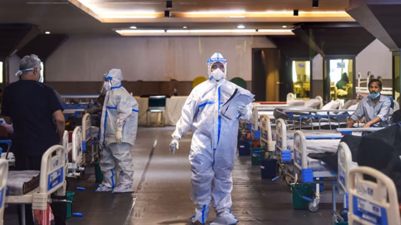 गुजरात के डिप्टी सीएम नीतिन पटेल पाॅजिटिव होने के बाद अस्पताल में भर्ती गुजरात के डिप्टी सीएम नीतिन पटेल पाॅजिटिव होने के बाद अस्पताल में भर्ती