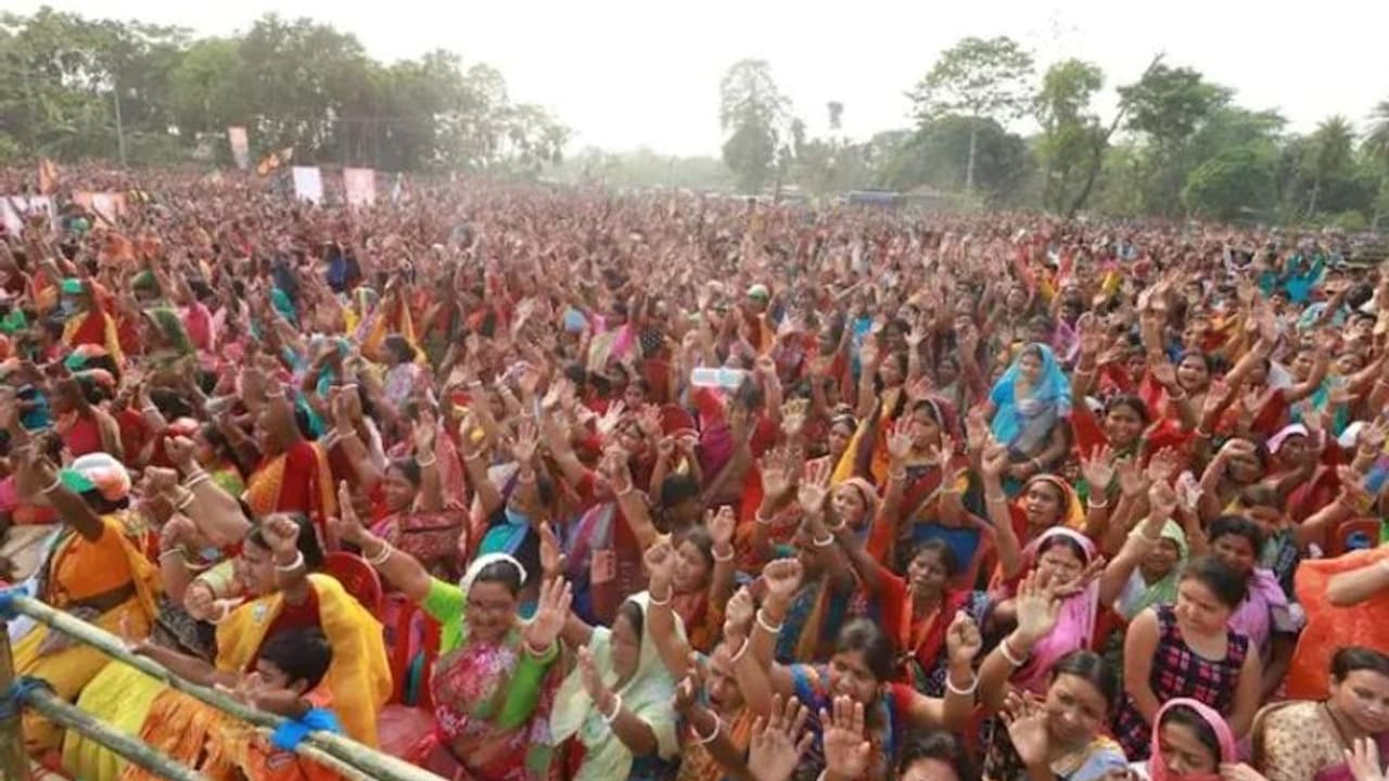 കൊവിഡ്; പുതിയ 12876 കേസുൾ, 59 മരണം, ബംഗാളിൽ റോഡ് ഷോ നിരോധിച്ച് തെരഞ്ഞെടുപ്പ് കമ്മീഷൻ കൊവിഡ്; പുതിയ 12876 കേസുൾ, 59 മരണം, ബംഗാളിൽ റോഡ് ഷോ നിരോധിച്ച് തെരഞ്ഞെടുപ്പ് കമ്മീഷൻ