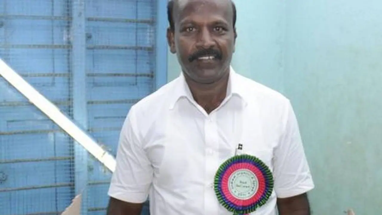 ஊரடங்கை கடுமையாக்க அரசு முடிவு.? சுகாதாரத்துறை அமைச்சர் விடுத்த எச்சரிக்கை. தனியார் மருத்துவமனைகள் அட்ராசிட்டி ஊரடங்கை கடுமையாக்க அரசு முடிவு.? சுகாதாரத்துறை அமைச்சர் விடுத்த எச்சரிக்கை. தனியார் மருத்துவமனைகள் அட்ராசிட்டி