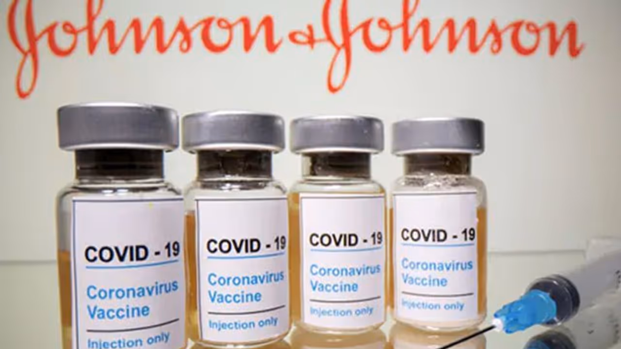 COVID vaccine wastage at 6.3% at national level, as high as 37% in some states: Centre COVID vaccine wastage at 6.3% at national level, as high as 37% in some states: Centre