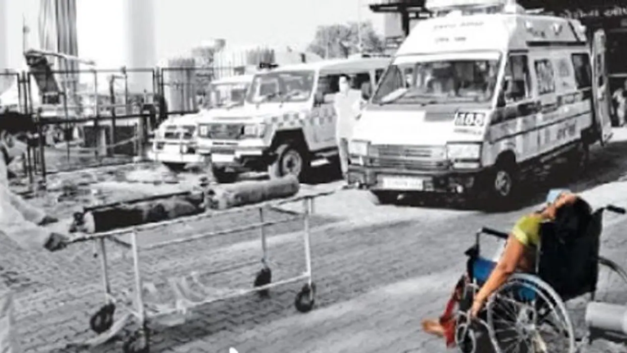 मौत से नहीं, सिस्टम से है शिकायत,..इससे पहले नहीं देखी थी लाचार जिंदगी, पढ़िए दर्दभरी दो कहानियां मौत से नहीं, सिस्टम से है शिकायत,..इससे पहले नहीं देखी थी लाचार जिंदगी, पढ़िए दर्दभरी दो कहानियां