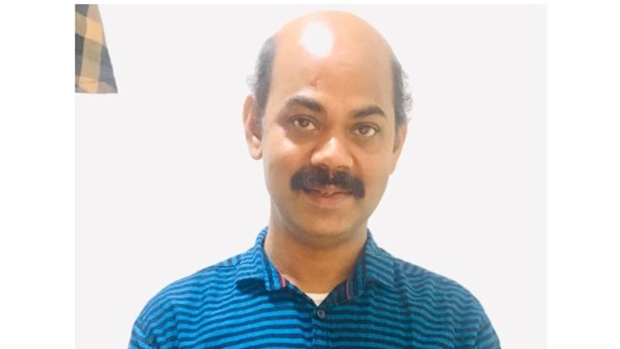 താമസസ്ഥലത്ത് ഗ്യാസ് സിലിണ്ടർ പൊട്ടിത്തെറിച്ച് പരിക്കേറ്റ പ്രവാസി മലയാളി മരിച്ചു താമസസ്ഥലത്ത് ഗ്യാസ് സിലിണ്ടർ പൊട്ടിത്തെറിച്ച് പരിക്കേറ്റ പ്രവാസി മലയാളി മരിച്ചു