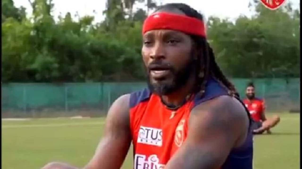 ಮೋಗಾಂಬೋ ಖುಷ್ ಹುವಾ: ಅಮರಿಶ್ ಪುರಿ ಡೈಲಾಗ್ ಹೇಳಿದ ಕ್ರಿಸ್ ಗೇಲ್! ಮೋಗಾಂಬೋ ಖುಷ್ ಹುವಾ: ಅಮರಿಶ್ ಪುರಿ ಡೈಲಾಗ್ ಹೇಳಿದ ಕ್ರಿಸ್ ಗೇಲ್!