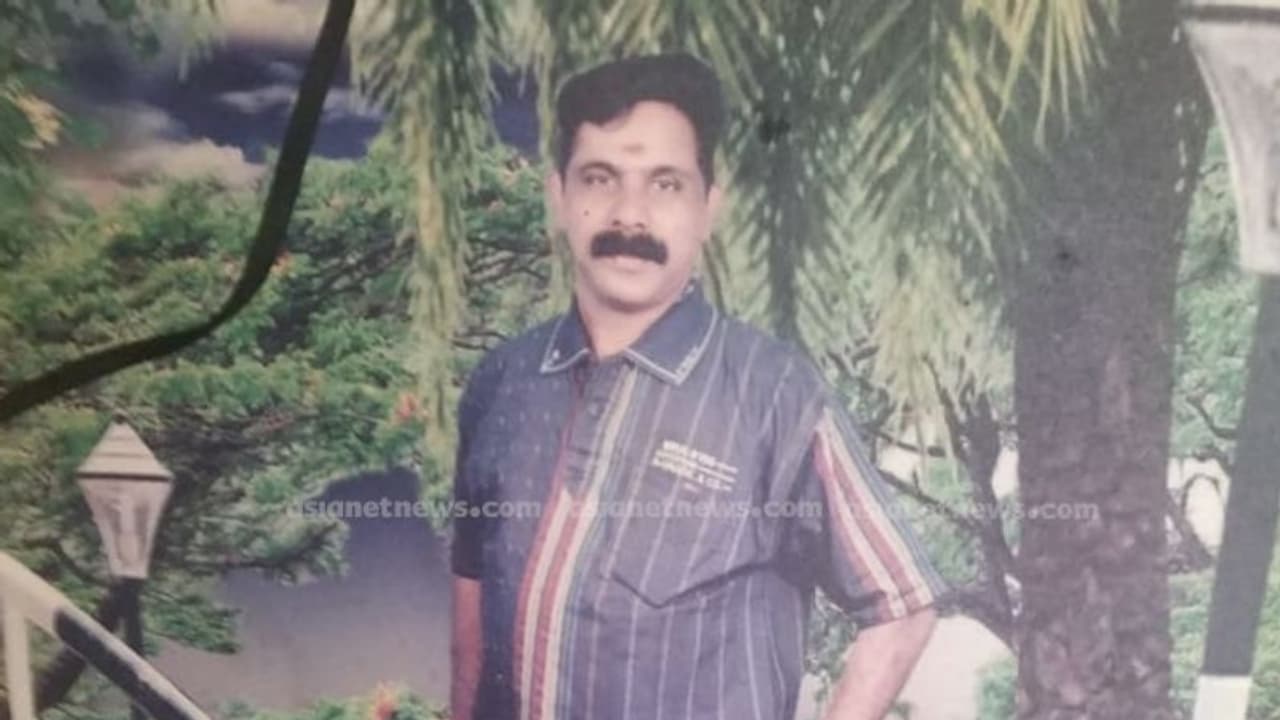 തിരുവനന്തപുരത്ത് പൊലീസുകാരനെ വീട്ടിൽ മരിച്ച നിലയിൽ കണ്ടെത്തി തിരുവനന്തപുരത്ത് പൊലീസുകാരനെ വീട്ടിൽ മരിച്ച നിലയിൽ കണ്ടെത്തി