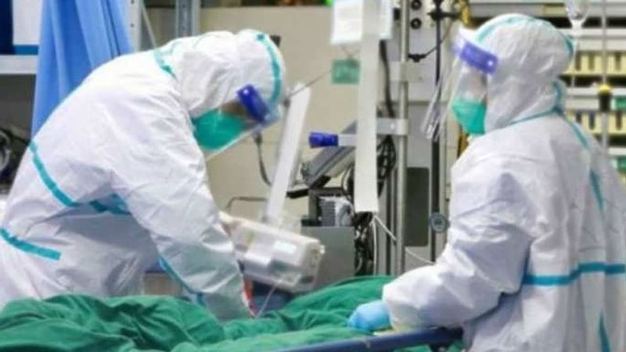 ಬಿಗಿ ಕ್ರಮದ ಎಫೆಕ್ಟ್: ಮುಂಬೈನಲ್ಲಿ ಮತ್ತಷ್ಟು ಕೊರೋನಾ ಕೇಸ್ ಇಳಿಕೆ! ಬಿಗಿ ಕ್ರಮದ ಎಫೆಕ್ಟ್: ಮುಂಬೈನಲ್ಲಿ ಮತ್ತಷ್ಟು ಕೊರೋನಾ ಕೇಸ್ ಇಳಿಕೆ!