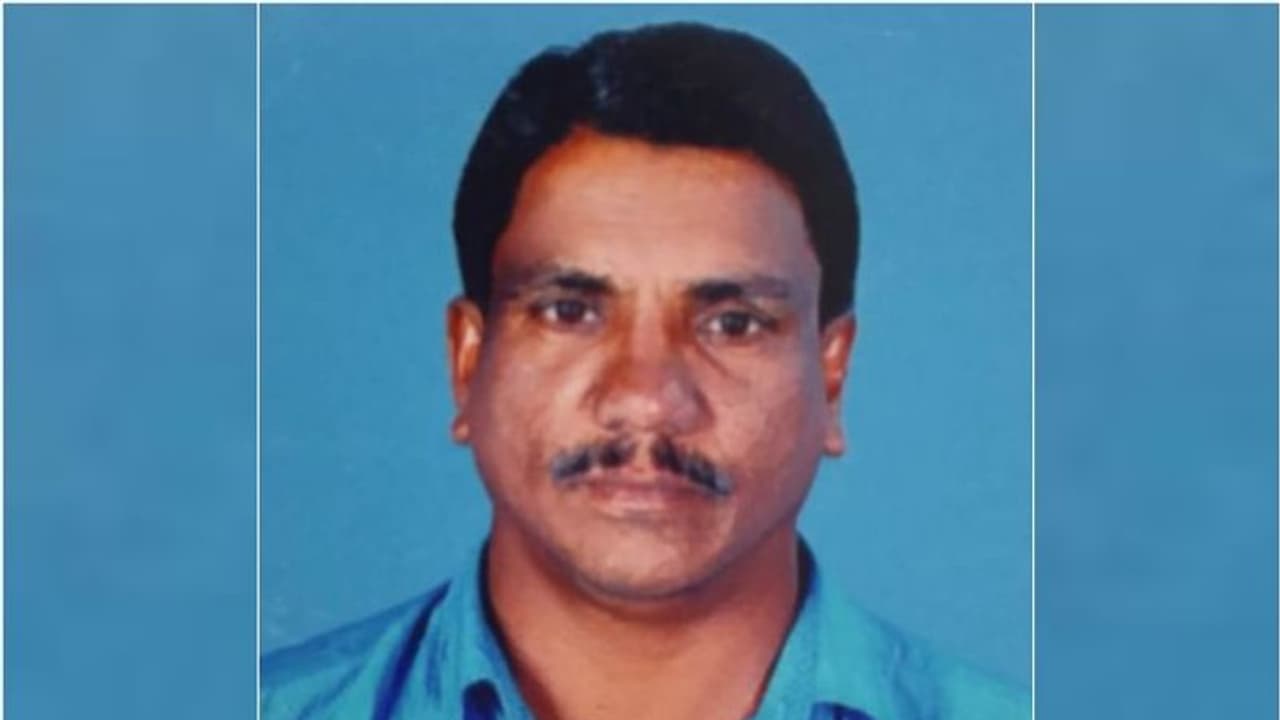 കൊവിഡ് ബാധിച്ച് ചികിത്സയിലായിരുന്ന പ്രവാസി മലയാളി മരിച്ചു കൊവിഡ് ബാധിച്ച് ചികിത്സയിലായിരുന്ന പ്രവാസി മലയാളി മരിച്ചു