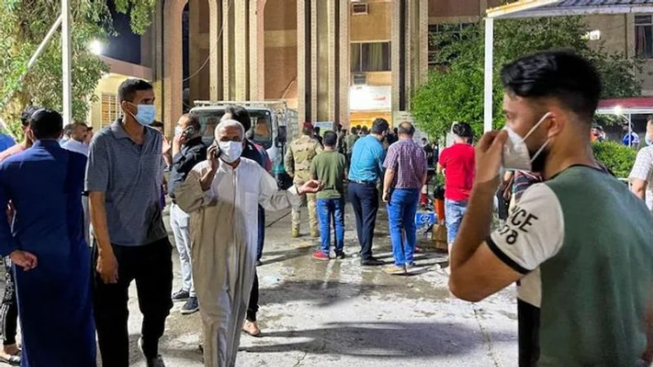 ബാഗ്ദാദിലെ ആശുപത്രിയിലെ തീപിടുത്തം; 82 പേരുടെ മരണത്തിൽ ആരോഗ്യമന്ത്രിക്ക് സസ്പെൻഷൻ ബാഗ്ദാദിലെ ആശുപത്രിയിലെ തീപിടുത്തം; 82 പേരുടെ മരണത്തിൽ ആരോഗ്യമന്ത്രിക്ക് സസ്പെൻഷൻ