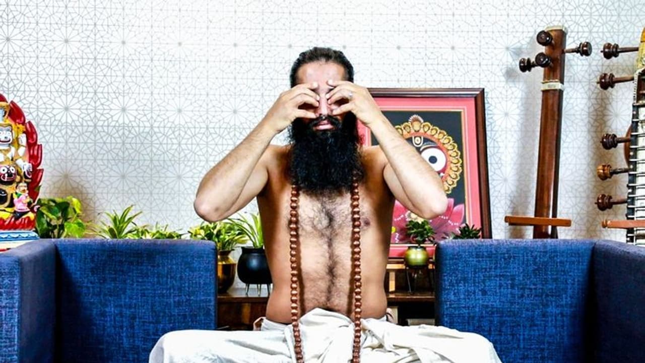 अंतरराष्ट्रीय योग दिवसः भारत के वह योग गुरु जिन्होनें देश विदेश में इसे बनाया लोकप्रिय अंतरराष्ट्रीय योग दिवसः भारत के वह योग गुरु जिन्होनें देश विदेश में इसे बनाया लोकप्रिय