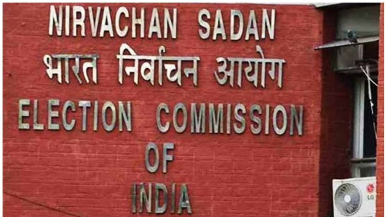 স্বামীর মৃত্যুর জন্য দায়ি নির্বাচন কমিশন, খুনের অভিযোগ দায়ের তৃণমূল প্রার্থীর স্ত্রীর স্বামীর মৃত্যুর জন্য দায়ি নির্বাচন কমিশন, খুনের অভিযোগ দায়ের তৃণমূল প্রার্থীর স্ত্রীর