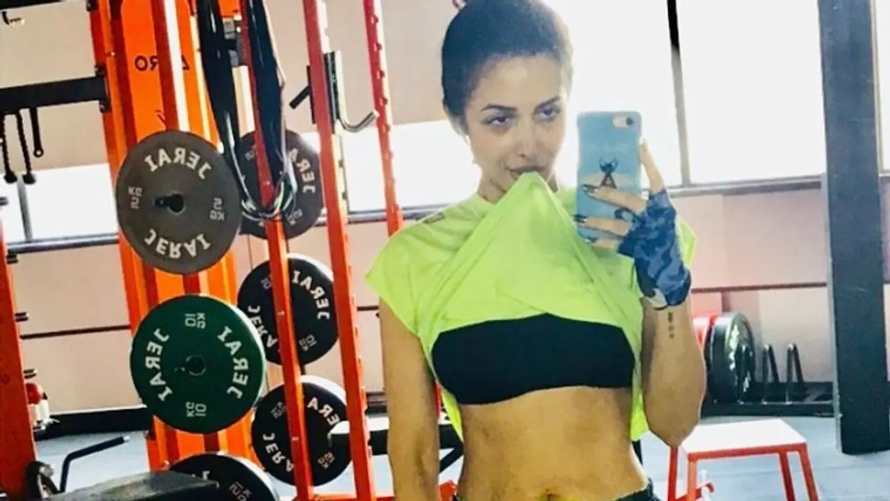 'Covid' আতঙ্কে ফুসফুসের বিশেষ যত্ন, কীভাবে করবেন, সহজ উপায় বাতলালেন 'সেক্সবম্ব' মালাইকা 'Covid' আতঙ্কে ফুসফুসের বিশেষ যত্ন, কীভাবে করবেন, সহজ উপায় বাতলালেন 'সেক্সবম্ব' মালাইকা