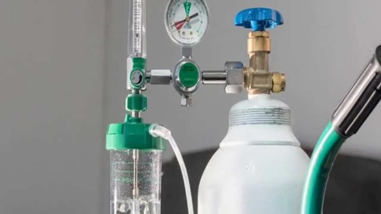 ಆಸ್ಪತ್ರೆ ಬಿಲ್ ನೋಡಿ ಕುಸಿದು ಹೋದ ಯುವಕ : ಹೊಟೇಲ್‌ಗೆ ತೆರಳಿ ಆತ್ಮಹತ್ಯೆ