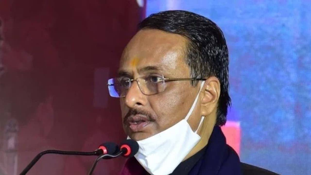 विपक्षियों के गठबंधन पर बोले उपमुख्यमंत्री दिनेश शर्मा, कहा 'अपने दम पर विपक्ष BJP से नहीं लड़ सकता चुनाव' विपक्षियों के गठबंधन पर बोले उपमुख्यमंत्री दिनेश शर्मा, कहा 'अपने दम पर विपक्ष BJP से नहीं लड़ सकता चुनाव'