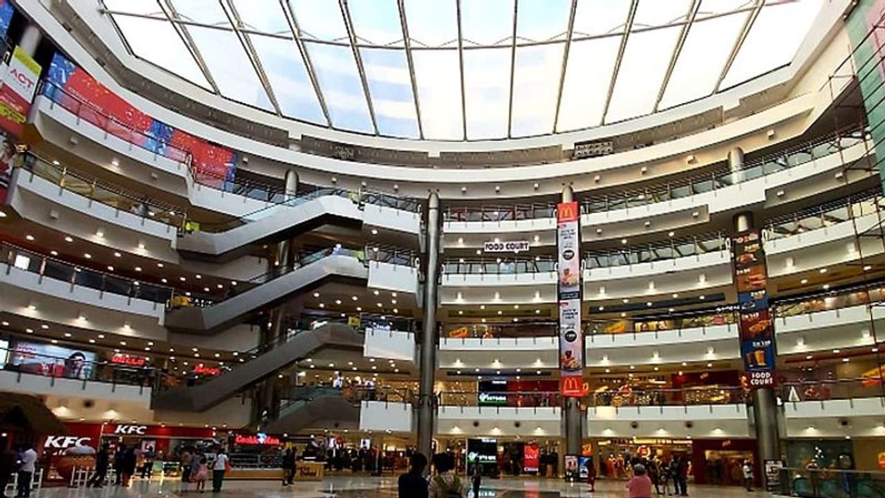 3000 சதுர அடிக்கு மேல் உள்ள அனைத்து கடைகளும் மூட உத்தரவு... தமிழக அரசு அதிரடி..!