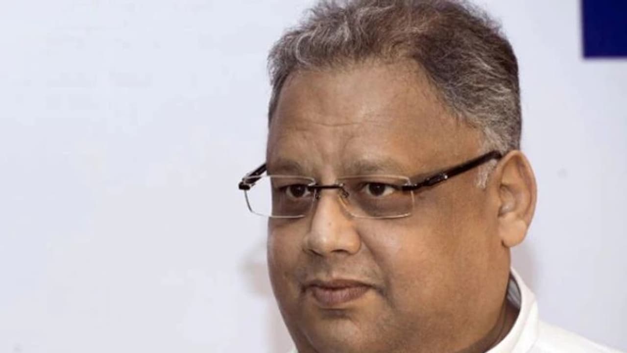 Rakesh Jhunjhunwala को Tata Group ग्रुप की इस कंपनी की वजह से 10 मिनट में हो गया 318 करोड़ का नुकसान Rakesh Jhunjhunwala को Tata Group ग्रुप की इस कंपनी की वजह से 10 मिनट में हो गया 318 करोड़ का नुकसान