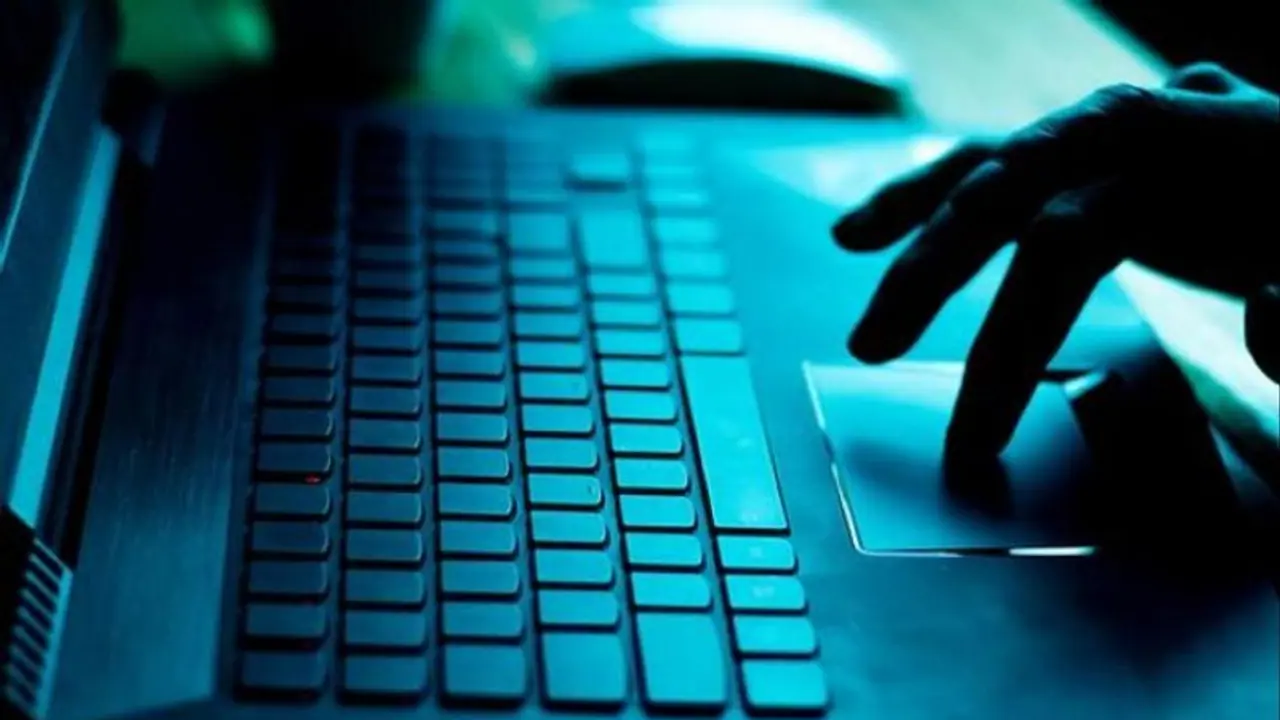 ಡ್ರೆಸ್‌ ಹಿಂದಿರುಗಿಸಲು ಹೋಗಿ 2 ಲಕ್ಷ ರೂ. ಕಳಕೊಂಡ ಮಹಿಳೆ