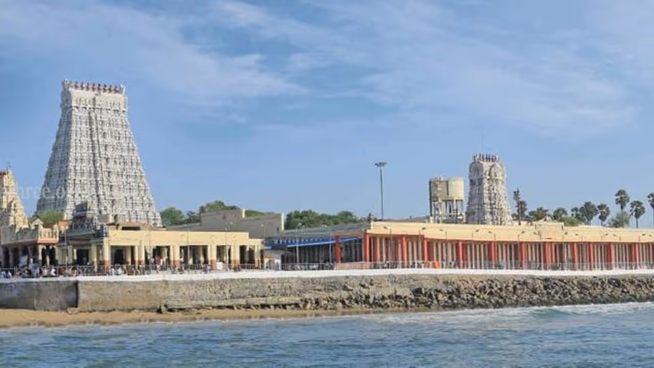 அழகென்று சொல்லுக்கு முருகா…! திருச்செந்தூர் கோயிலில் நாளை பக்தர்களுக்கு அனுமதி