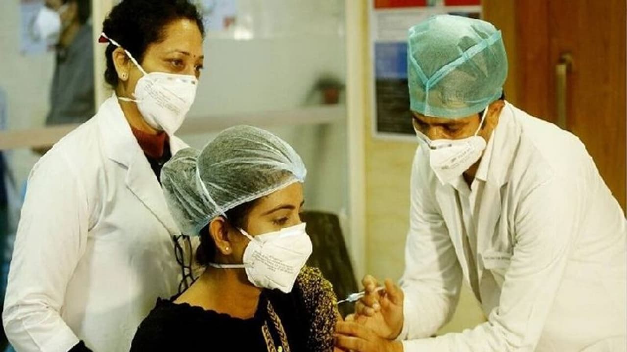 Good News: यूपी और गुजरात के बड़े शहरों में संक्रमण में आने लगी तेजी से कमी