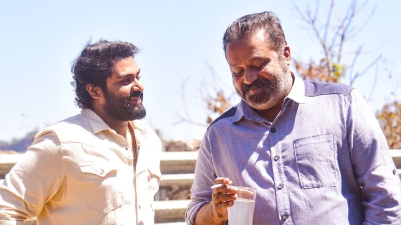 മകനൊപ്പം ആദ്യം; 'പാപ്പനി'ലെ എബ്രഹാം മാത്തനും മൈക്കളും: കഥാപാത്രങ്ങളെ പരിചയപ്പെടുത്തി സുരേഷ് ഗോപി മകനൊപ്പം ആദ്യം; 'പാപ്പനി'ലെ എബ്രഹാം മാത്തനും മൈക്കളും: കഥാപാത്രങ്ങളെ പരിചയപ്പെടുത്തി സുരേഷ് ഗോപി