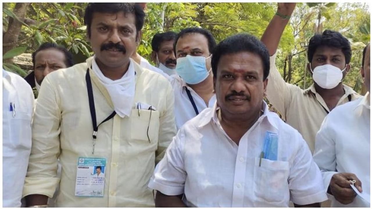 முதல் வெற்றி... பிள்ளையார் சுழிபோட்ட அதிமுக.... அதிகாரப்பூர்வ அறிவிப்பு..! முதல் வெற்றி... பிள்ளையார் சுழிபோட்ட அதிமுக.... அதிகாரப்பூர்வ அறிவிப்பு..!