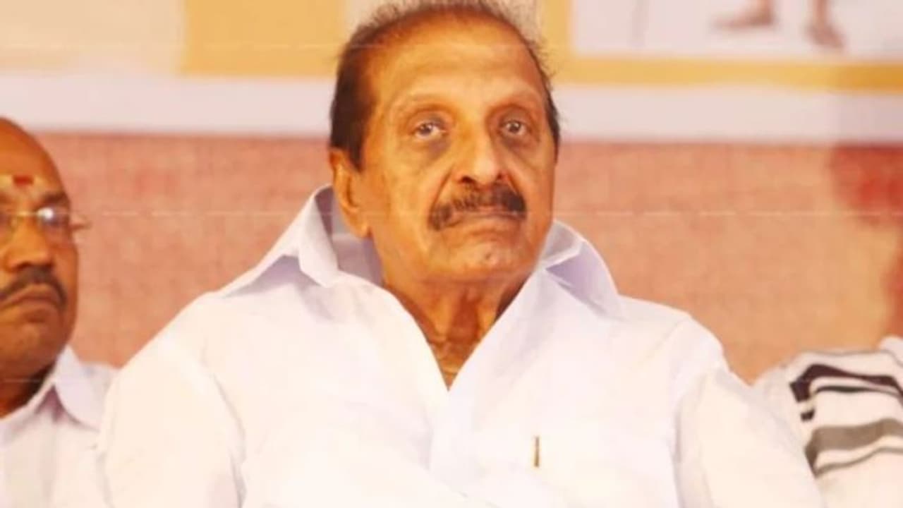 കരുണാകരൻ സർക്കാറിൽ കാലിടറിയ മന്ത്രി; ബാലകൃഷ്ണപിള്ളയുടെ വിവാദമായ 'പഞ്ചാബ് മോഡൽ' കരുണാകരൻ സർക്കാറിൽ കാലിടറിയ മന്ത്രി; ബാലകൃഷ്ണപിള്ളയുടെ വിവാദമായ 'പഞ്ചാബ് മോഡൽ'