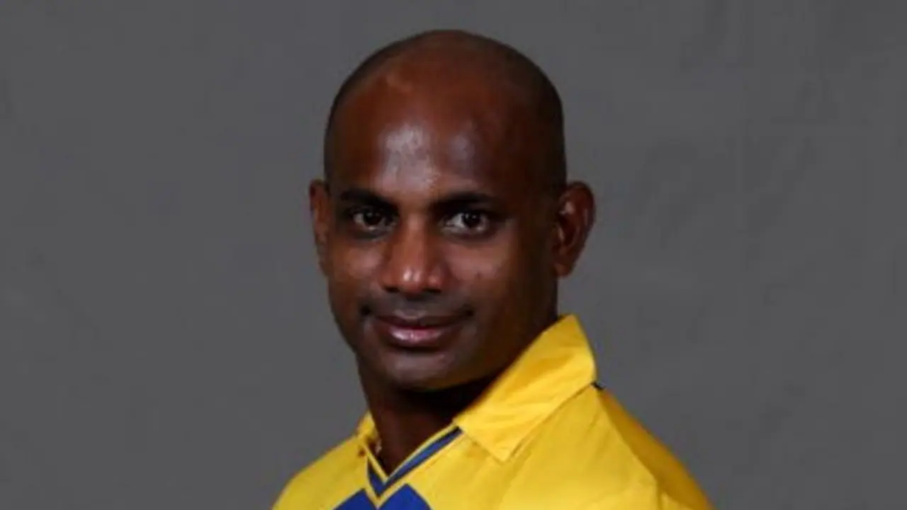 കൊവിഡ് പ്രതിരോധത്തിന് ചാരിറ്റി മാച്ചുമായി ലങ്ക; 1996 ലോകകപ്പ് ഹീറോകളും യുവതാരങ്ങളും ക്രീസിലെത്തും കൊവിഡ് പ്രതിരോധത്തിന് ചാരിറ്റി മാച്ചുമായി ലങ്ക; 1996 ലോകകപ്പ് ഹീറോകളും യുവതാരങ്ങളും ക്രീസിലെത്തും