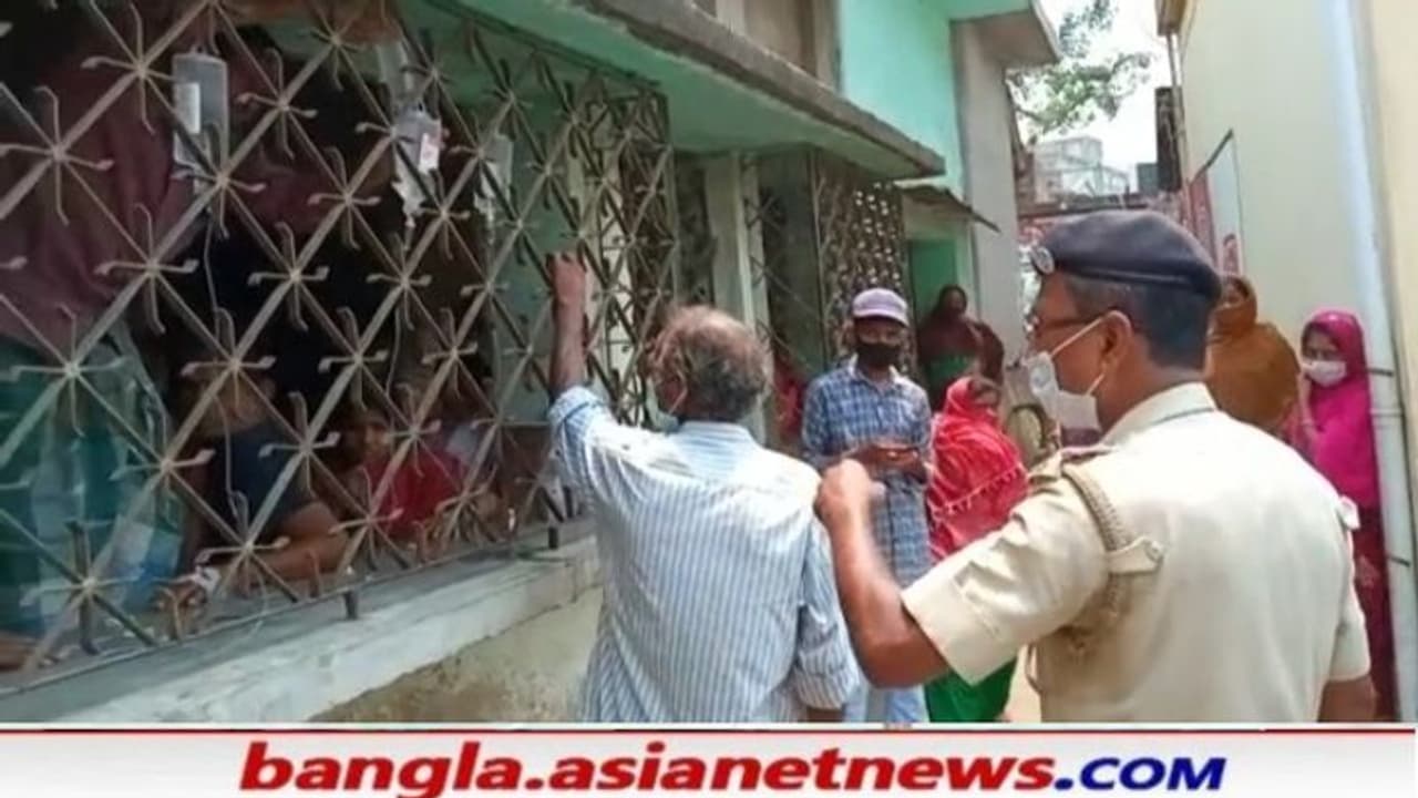 মুদিখানা দোকানেই চলছে শল্য চিকিৎসা, জাল নার্সিংহোমের রমরমা কাণ্ডে কড়া পদক্ষেপ প্রশাসনের মুদিখানা দোকানেই চলছে শল্য চিকিৎসা, জাল নার্সিংহোমের রমরমা কাণ্ডে কড়া পদক্ষেপ প্রশাসনের