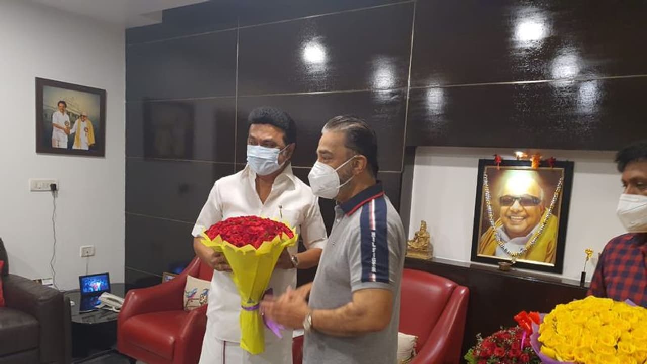 பாஜகவை அல்லு தெறிக்கவிடும் ஆழ்வார்பேட்டை ஆண்டவர்.. திமுகவுக்கு பயங்கர சப்போர்ட்.. ஆட்டம் ஆரம்பம். பாஜகவை அல்லு தெறிக்கவிடும் ஆழ்வார்பேட்டை ஆண்டவர்.. திமுகவுக்கு பயங்கர சப்போர்ட்.. ஆட்டம் ஆரம்பம்.