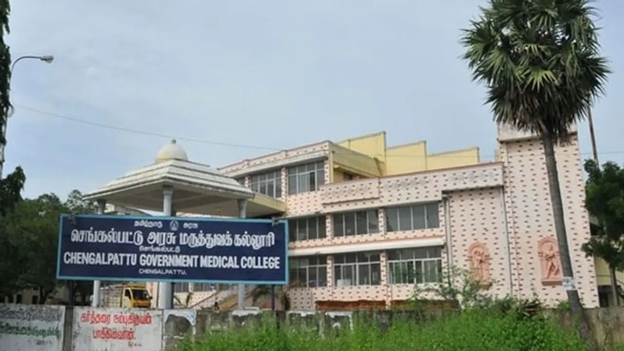 ஆக்சிஜன் பற்றாக்குறை... செங்கல்பட்டு அரசு மருத்துவமனையில் துடிதுடித்து உயிரிழந்த 11 கொரோனா நோயாளிகள்..! ஆக்சிஜன் பற்றாக்குறை... செங்கல்பட்டு அரசு மருத்துவமனையில் துடிதுடித்து உயிரிழந்த 11 கொரோனா நோயாளிகள்..!