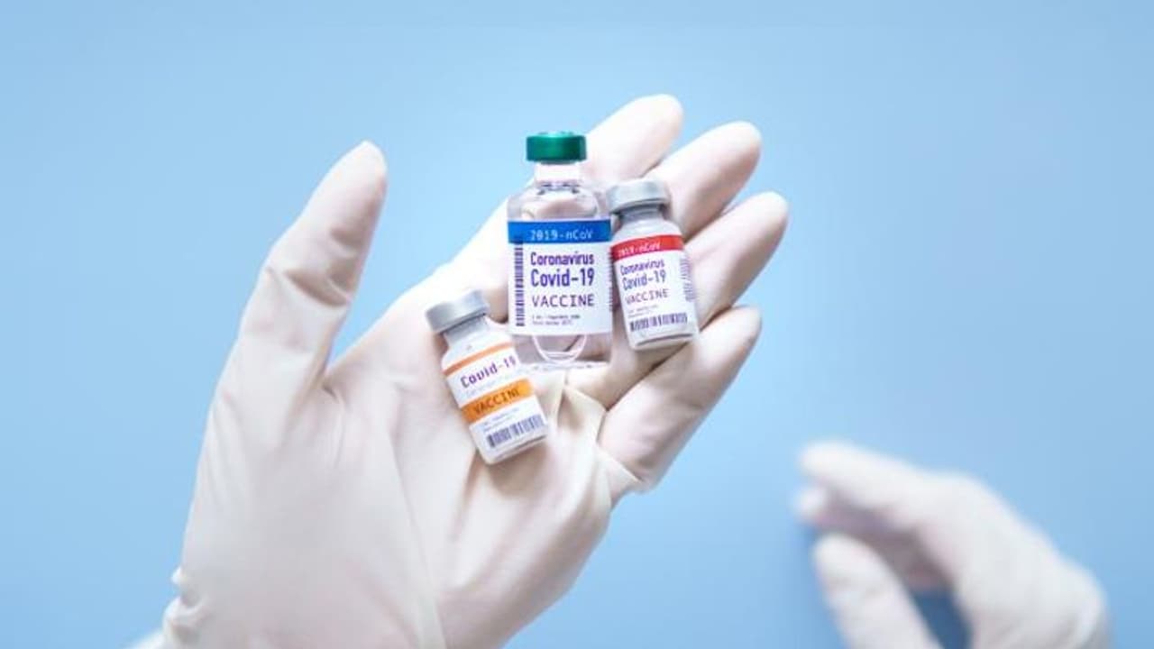 వ్యాక్సిన్ లేదన్నందుకు ఏఎన్ఎం, ఆశా వర్కర్లపై యువకుడి దాడి