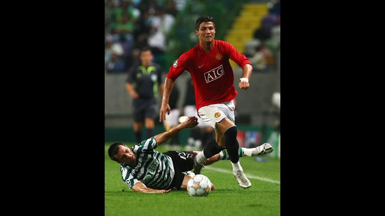 Cristiano Ronaldo returns to Manchester United after 12 years Cristiano Ronaldo returns to Manchester United after 12 years