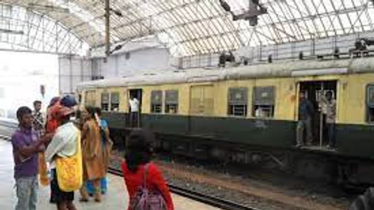 ಉತ್ತರ ಪ್ರದೇಶ ಬಿಹಾರ ರೈಲು ಸ್ಫೋಟಿಸಲು ಪಾಕಿಸ್ತಾನ ISI ಸಂಚು; ಗುಪ್ತಚರ ಇಲಾಖೆ ಅಲರ್ಟ್! ಉತ್ತರ ಪ್ರದೇಶ ಬಿಹಾರ ರೈಲು ಸ್ಫೋಟಿಸಲು ಪಾಕಿಸ್ತಾನ ISI ಸಂಚು; ಗುಪ್ತಚರ ಇಲಾಖೆ ಅಲರ್ಟ್!