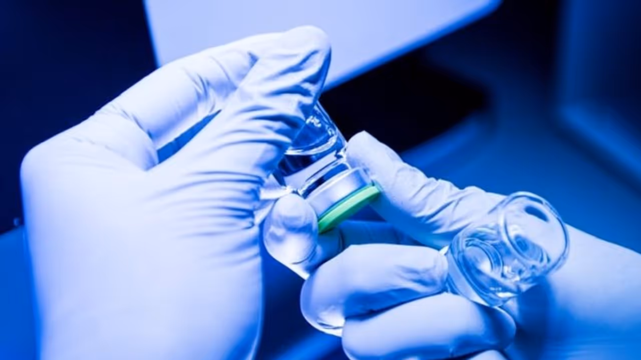 Haryana: 84 year old man Mohabbat Singh gets Covid 19 Roche drug cocktail Haryana: 84 year old man Mohabbat Singh gets Covid 19 Roche drug cocktail