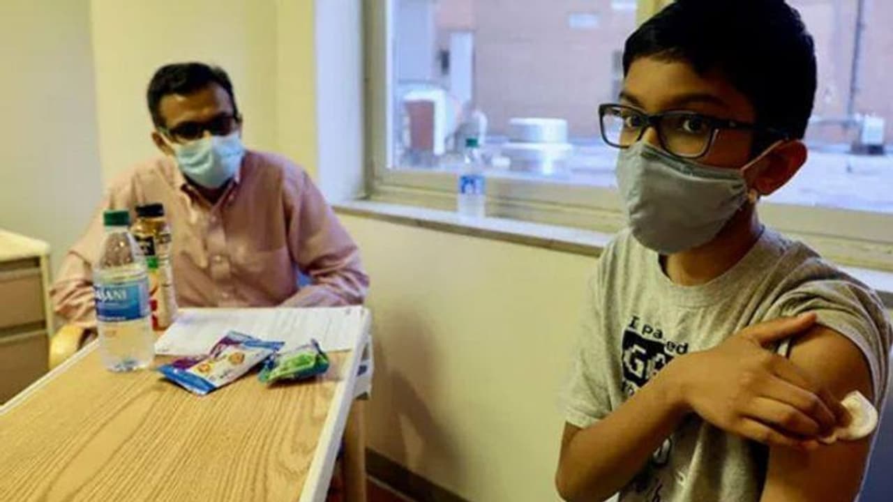 कोरोना : कनाडा ने 12 15 साल के बच्चों के लिए फाइजर वैक्सीन को दी मंजूरी, ऐसा करने वाला पहला देश बना कोरोना : कनाडा ने 12 15 साल के बच्चों के लिए फाइजर वैक्सीन को दी मंजूरी, ऐसा करने वाला पहला देश बना