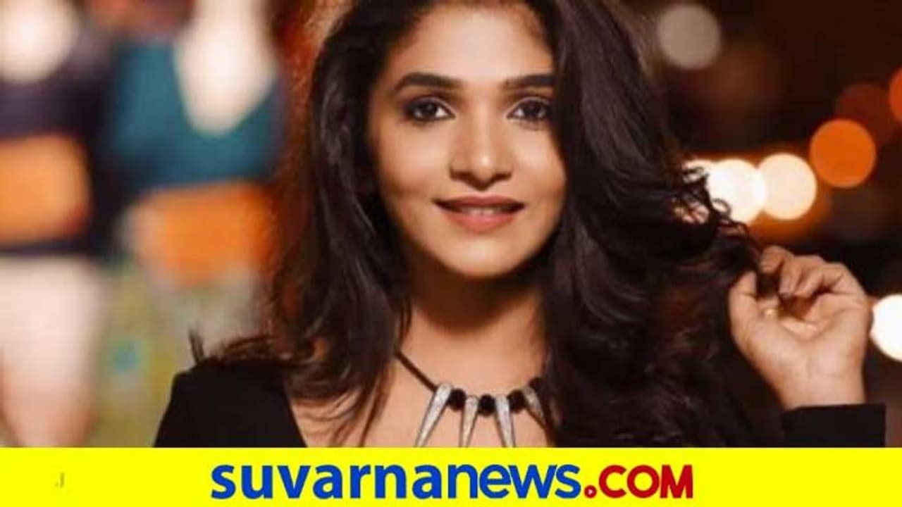 ಆಸ್ಪತ್ರೆಗೆ ದಾಖಲಾದ ಬಿಗ್ ಬಾಸ್ ದಿವ್ಯಾ ಉರುಡುಗ; ಕಣ್ಣೀರು ಹಾಕಿದ ಸದಸ್ಯರು ಆಸ್ಪತ್ರೆಗೆ ದಾಖಲಾದ ಬಿಗ್ ಬಾಸ್ ದಿವ್ಯಾ ಉರುಡುಗ; ಕಣ್ಣೀರು ಹಾಕಿದ ಸದಸ್ಯರು