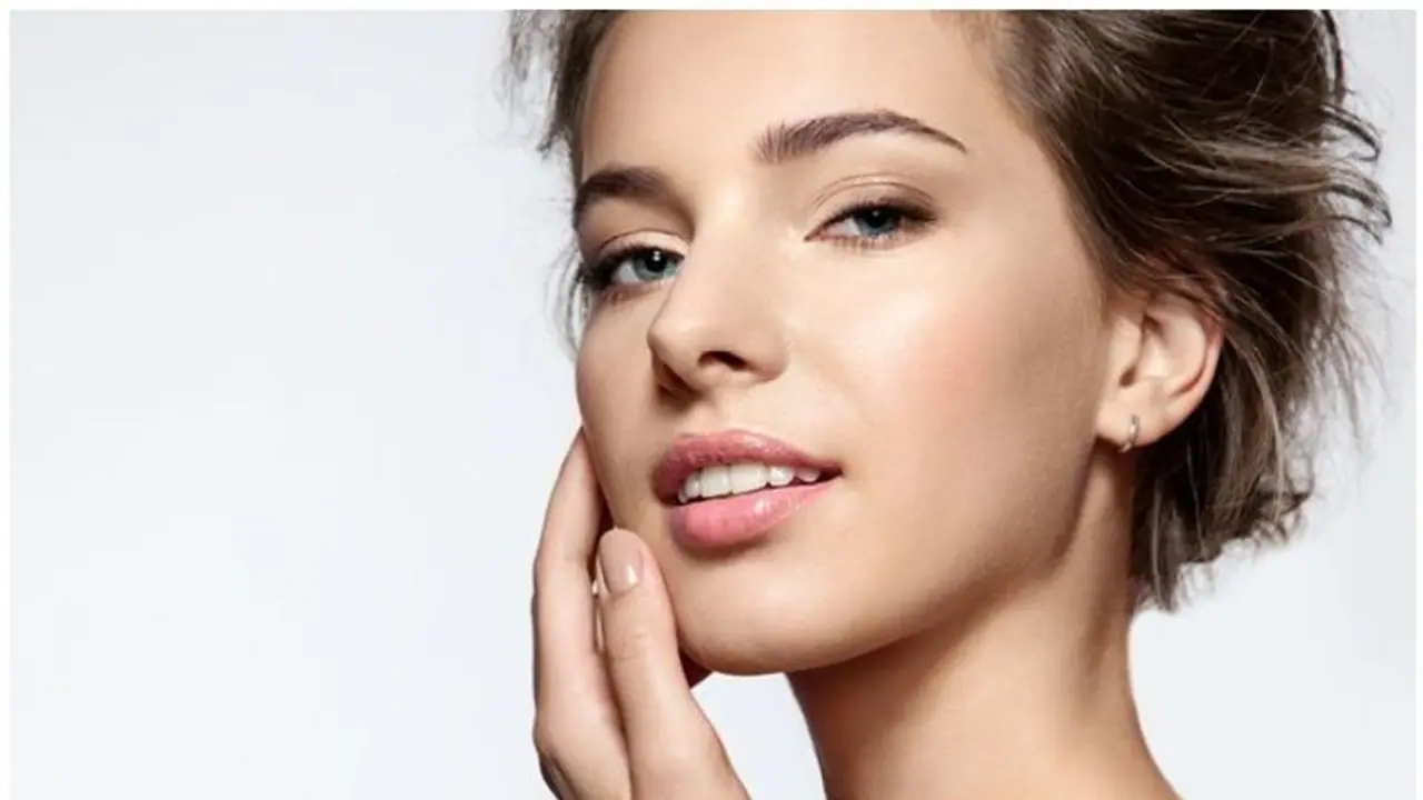 മുഖത്തെ കറുപ്പകറ്റാൻ ഈ രണ്ട് ചേരുവകൾ മതിയാകും മുഖത്തെ കറുപ്പകറ്റാൻ ഈ രണ്ട് ചേരുവകൾ മതിയാകും