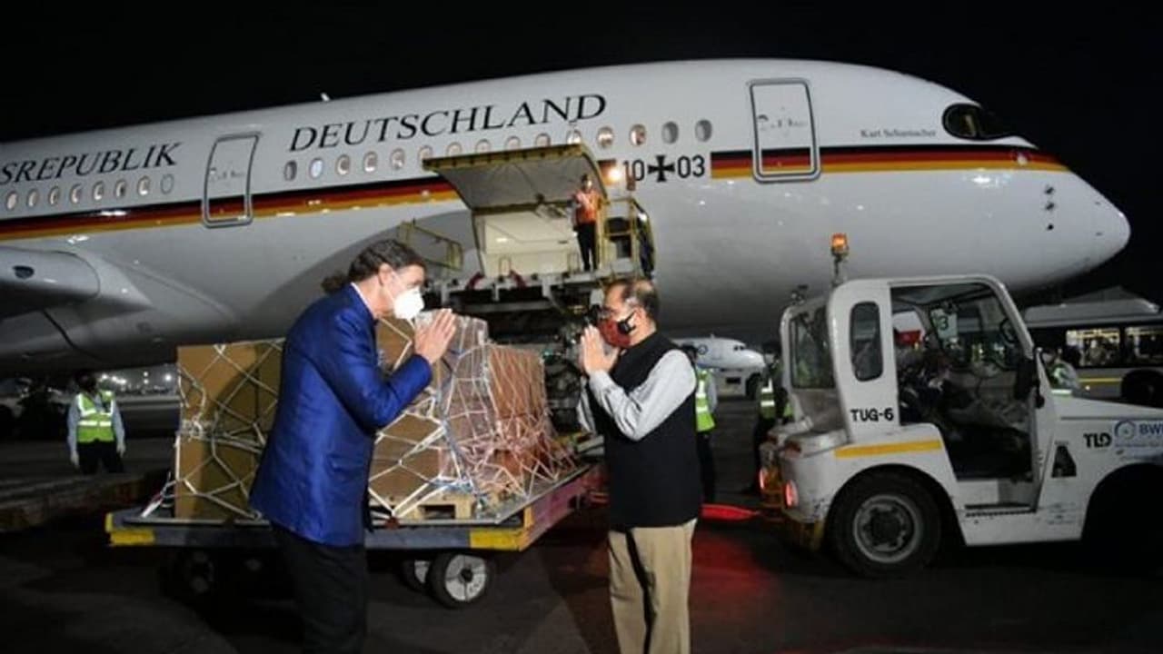 ವಿದೇಶಿ ವೈದ್ಯಕೀಯ ಸಲಕರಣೆ ಹಂಚಿಕೆ; ಪಾರದರ್ಶಕತೆ ಆರೋಪಕ್ಕೆ ಜರ್ಮನ್ ರಾಯಭಾರಿ ತಿರುಗೇಟು! ವಿದೇಶಿ ವೈದ್ಯಕೀಯ ಸಲಕರಣೆ ಹಂಚಿಕೆ; ಪಾರದರ್ಶಕತೆ ಆರೋಪಕ್ಕೆ ಜರ್ಮನ್ ರಾಯಭಾರಿ ತಿರುಗೇಟು!