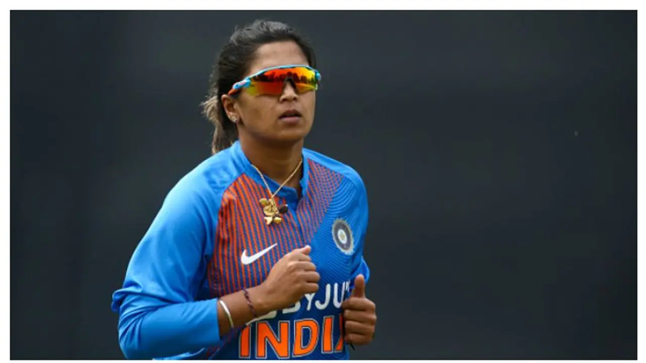 അമ്മക്ക് പിന്നാലെ വേദ കൃഷ്ണമൂർത്തിയുടെ സഹോദരിയെയും കൊവിഡ് കവർന്നു അമ്മക്ക് പിന്നാലെ വേദ കൃഷ്ണമൂർത്തിയുടെ സഹോദരിയെയും കൊവിഡ് കവർന്നു