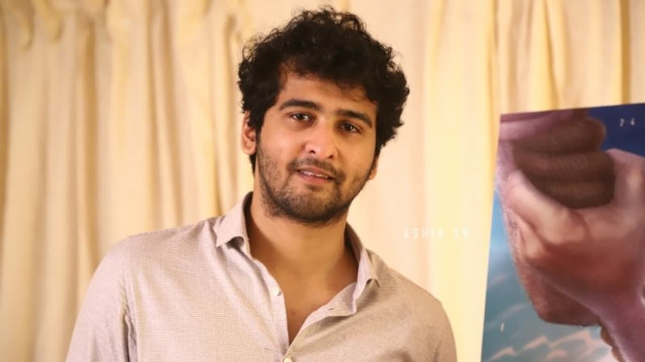 'ദിവസേനയുള്ള കണക്ക് പൂജ്യം ആവുന്നതുവരെ ഒന്നിച്ചുനില്ക്കാം'; മുന്നറിയിപ്പുമായി ഷെയ്ന് നിഗം 'ദിവസേനയുള്ള കണക്ക് പൂജ്യം ആവുന്നതുവരെ ഒന്നിച്ചുനില്ക്കാം'; മുന്നറിയിപ്പുമായി ഷെയ്ന് നിഗം