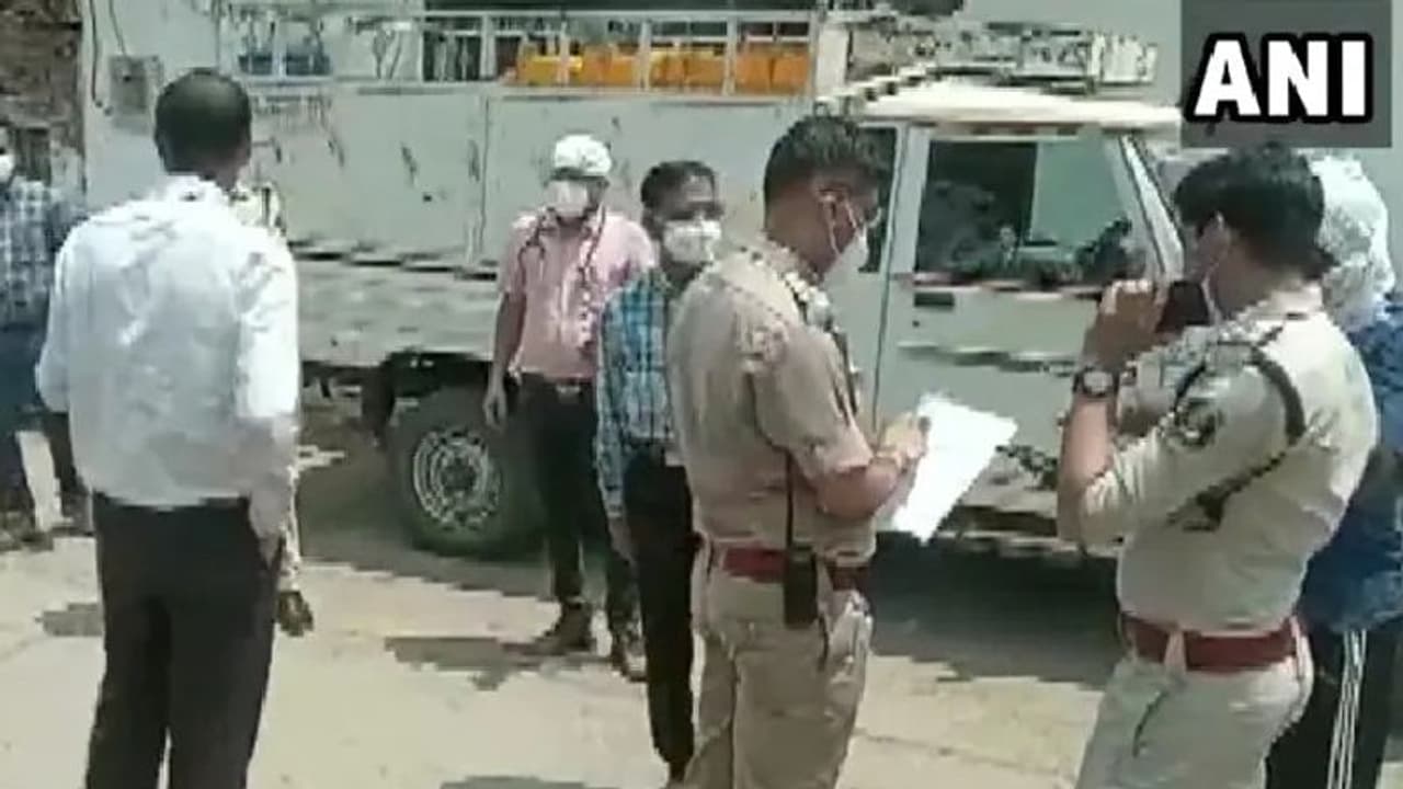 മദ്യത്തിന് പകരം ആല്ക്കഹോളടങ്ങിയ ഹോമിയോ മരുന്ന് അമിതമായി കഴിച്ചു; ഏഴ് മരണം മദ്യത്തിന് പകരം ആല്ക്കഹോളടങ്ങിയ ഹോമിയോ മരുന്ന് അമിതമായി കഴിച്ചു; ഏഴ് മരണം