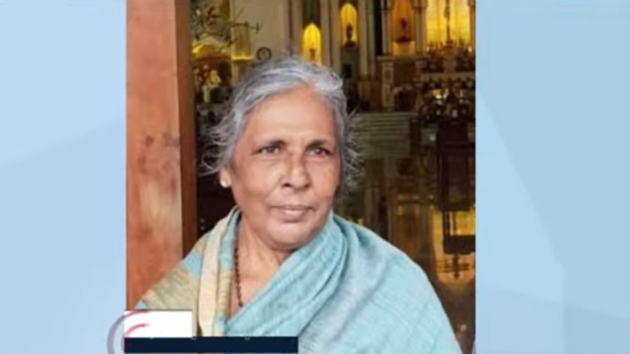 വെന്റിലേറ്റർ സൗകര്യം ലഭ്യമാകാത്തതിനാൽ 70 കാരി മരിച്ചതായി ആക്ഷേപം വെന്റിലേറ്റർ സൗകര്യം ലഭ്യമാകാത്തതിനാൽ 70 കാരി മരിച്ചതായി ആക്ഷേപം