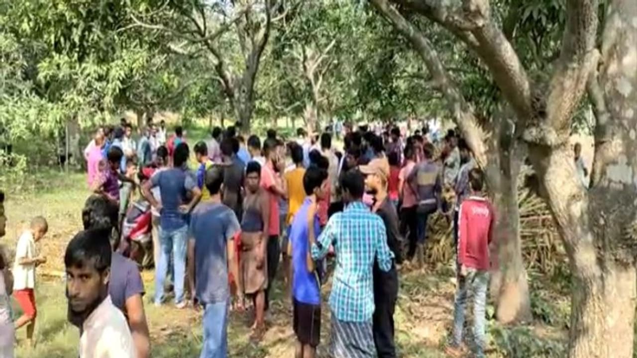 উচ্চমাধ্যমিকের কৃতী ছাত্রের ঝুলন্ত দেহ উদ্ধার, একই গাছে উদ্ধার আরও এক যুবকের দেহ উচ্চমাধ্যমিকের কৃতী ছাত্রের ঝুলন্ত দেহ উদ্ধার, একই গাছে উদ্ধার আরও এক যুবকের দেহ