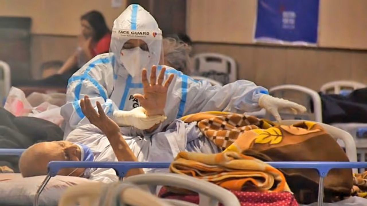 ರಾಜ್ಯದಲ್ಲಿ ವಾರಕ್ಕೆ 400 ಜನಕ್ಕೆ ಬ್ಲ್ಯಾಕ್ ಫಂಗಸ್ ಭೀತಿ: ಶುಗರ್ ಪೇಷಂಟ್ಗಳಲ್ಲೇ ಹೆಚ್ಚು! ರಾಜ್ಯದಲ್ಲಿ ವಾರಕ್ಕೆ 400 ಜನಕ್ಕೆ ಬ್ಲ್ಯಾಕ್ ಫಂಗಸ್ ಭೀತಿ: ಶುಗರ್ ಪೇಷಂಟ್ಗಳಲ್ಲೇ ಹೆಚ್ಚು!