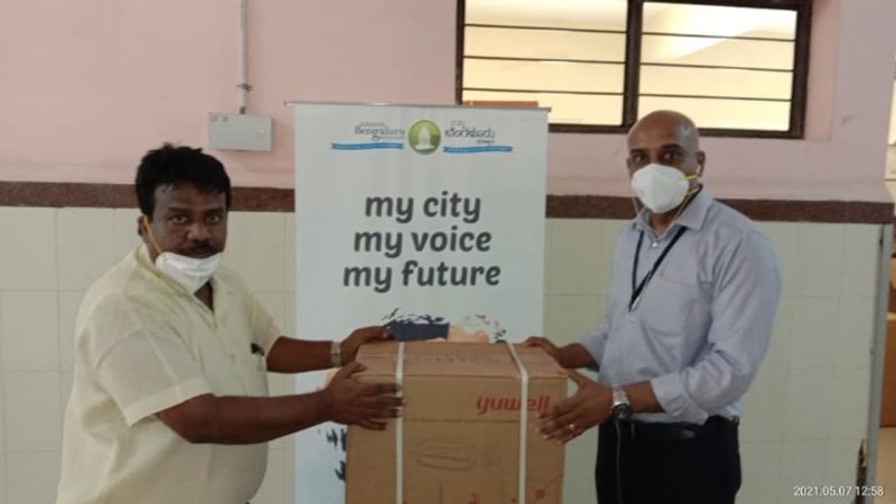 കൊവിഡ് വ്യാപം; രോ​ഗികകൾക്ക് ഓക്സിജൻ എത്തിച്ച് നമ്മ ബെംഗളുരു ഫൌണ്ടേഷൻ, സംഭാവന തേടുന്നു