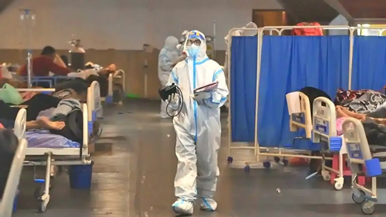 Omicron: महाराष्ट्र में दो नए केस, साउथ अफ्रीका और अमेरिका से लौटे लोगों में मिला नया वैरिएंट, देश में 24 केस