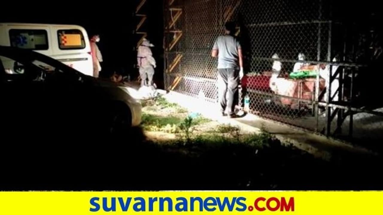 ತುಮಕೂರು : ಕಾರ್‌ ಹೆಡ್ ಲೈಟ್ ಹಾಕೊಂಡು ಮುಕ್ತಿಧಾಮದಲ್ಲಿ ಮಹಿಳೆಯ ಅಂತ್ಯಕ್ರಿಯೆ