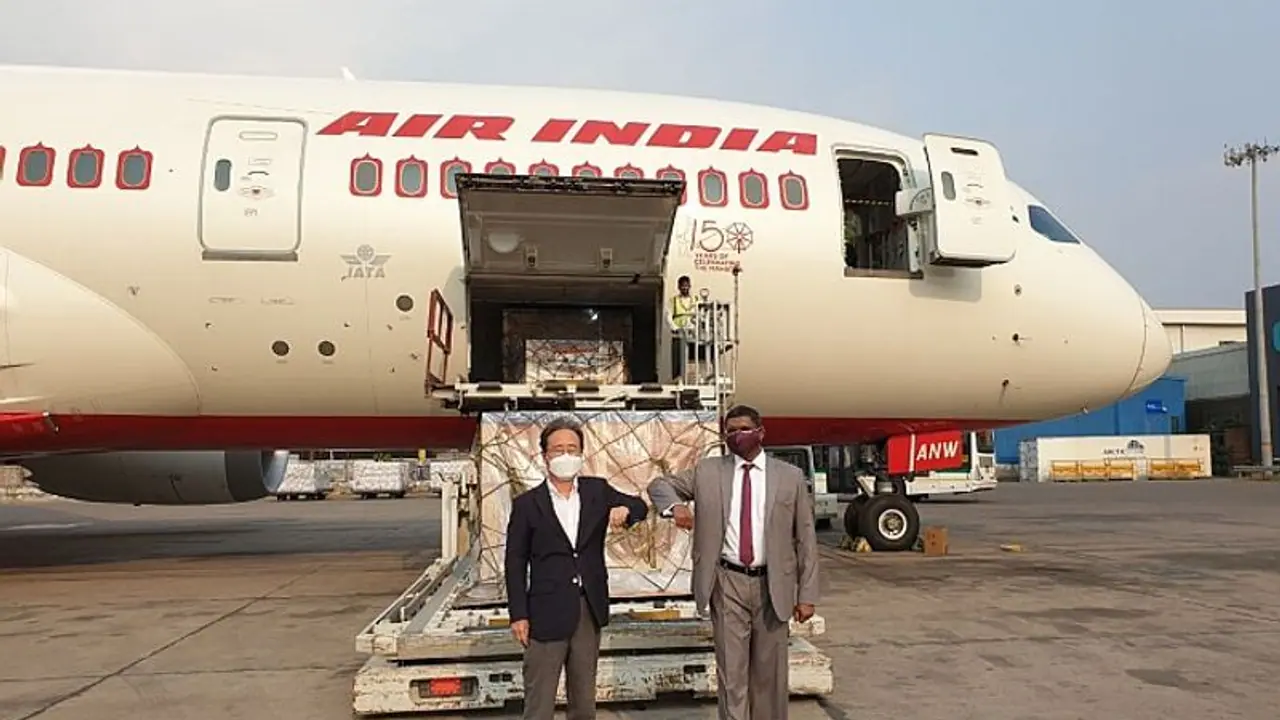 కొరియా నుండి భారత్ చేరుకున్న వైద్య పరికరాలు కొరియా నుండి భారత్ చేరుకున్న వైద్య పరికరాలు