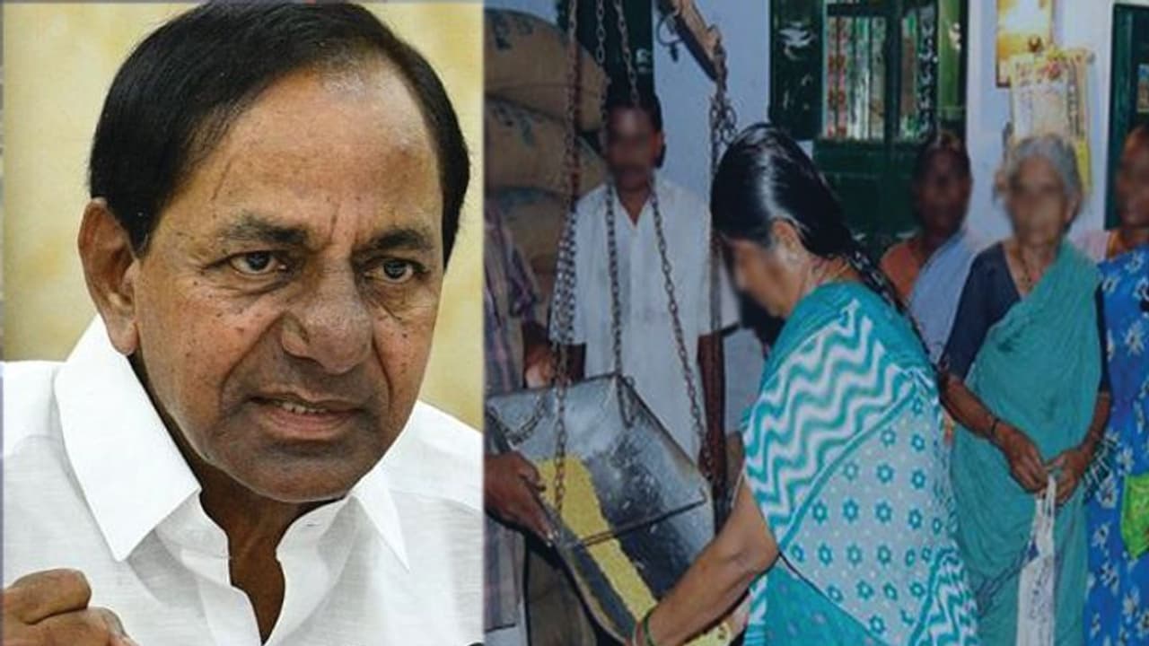 మనిషికి 5 కిలోల బియ్యం.. రెండు నెలల పాటు ఉచిత పంపిణీ: కేసీఆర్ ఆదేశాలు మనిషికి 5 కిలోల బియ్యం.. రెండు నెలల పాటు ఉచిత పంపిణీ: కేసీఆర్ ఆదేశాలు