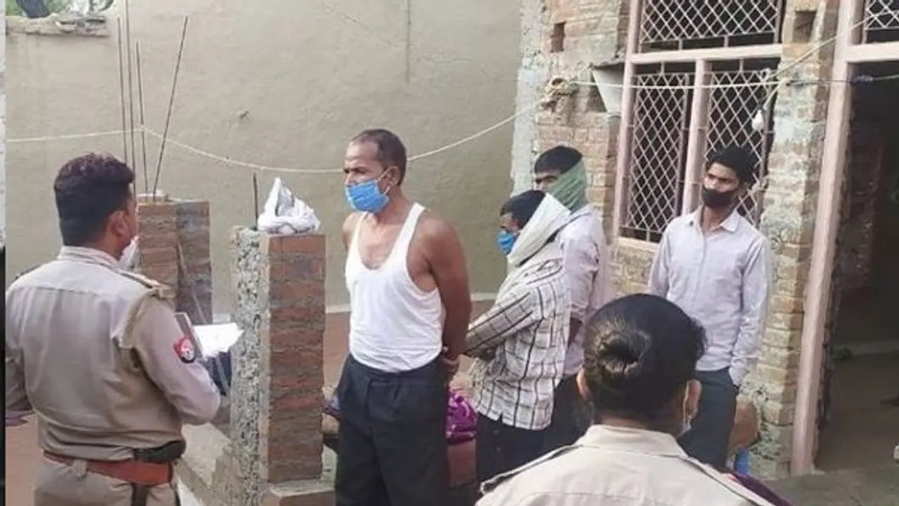 बारात से लौटा पति, अंदर जाते ही काट डाली पत्नी की गर्दन, फिर थाने में जाकर सुनाई ये स्टोरी बारात से लौटा पति, अंदर जाते ही काट डाली पत्नी की गर्दन, फिर थाने में जाकर सुनाई ये स्टोरी